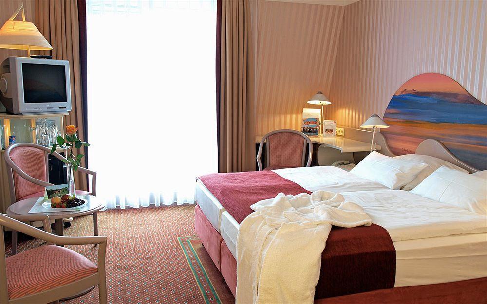 Hotel & Spa Sommerfeld - Adults Only Kremmen ภายนอก รูปภาพ