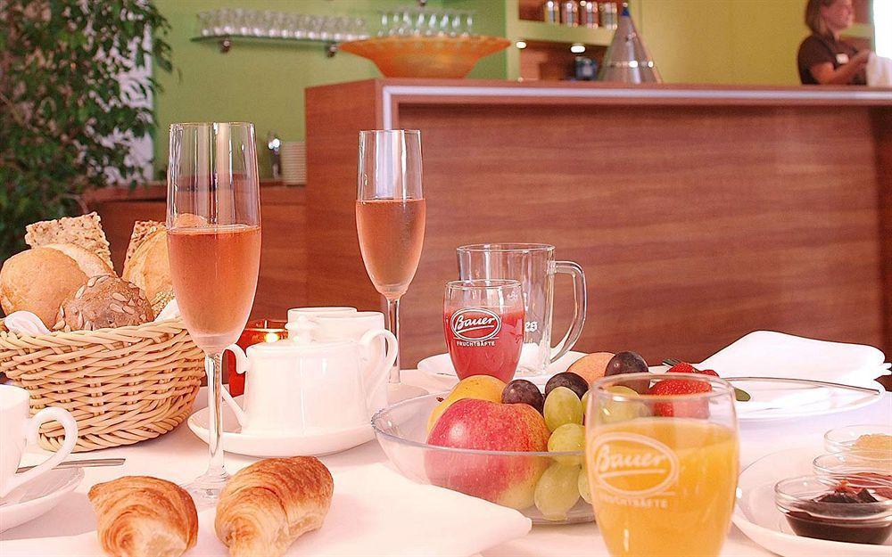 Hotel & Spa Sommerfeld - Adults Only Kremmen ภายนอก รูปภาพ